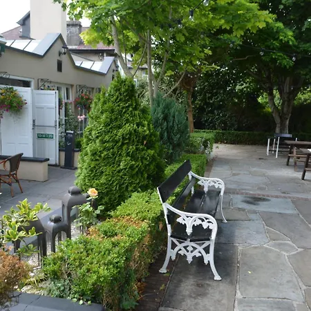 Woodfield House 3*