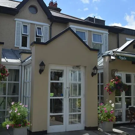 Woodfield House