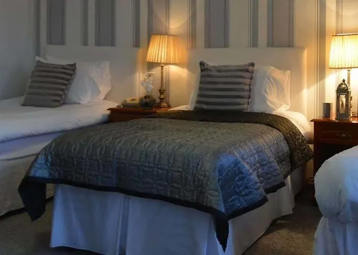 Woodfield House Hotel 3*